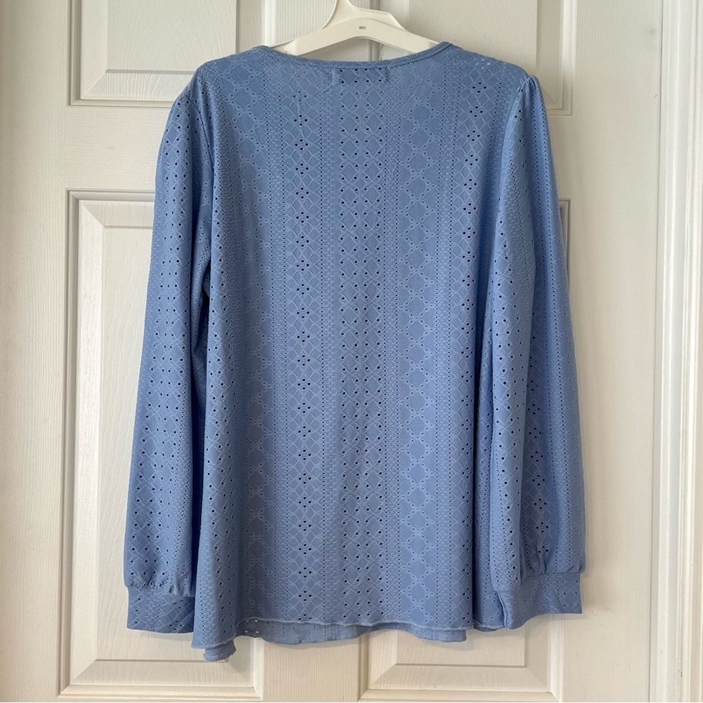 Zesica Light Blue Eyelet Long-Sleeve Blouse- M - Picture 5 of 12